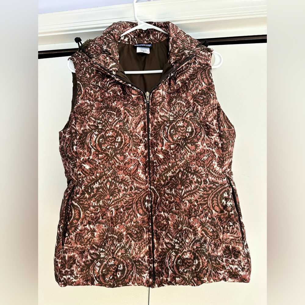 Patagonia puffy down vest women’s medium with soft hood